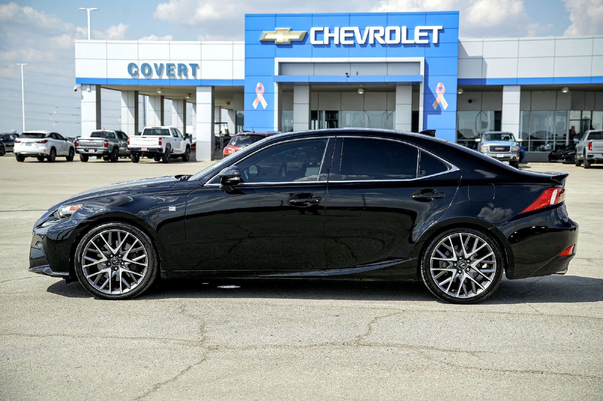 2016 Lexus IS 350 F SPORT photo 4