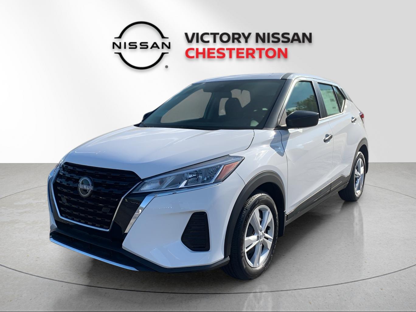 2025 Nissan KICKS PLAY Base's photo