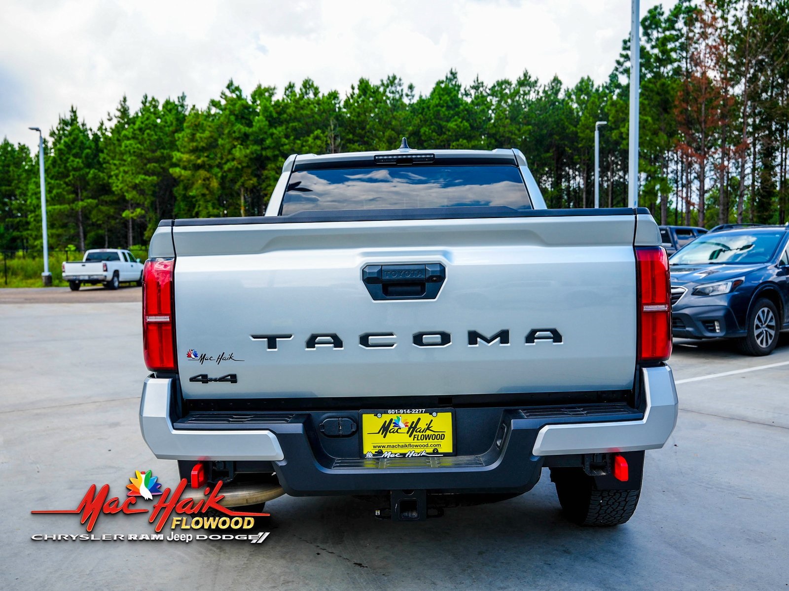 2024 Toyota Tacoma TRD Off-Road photo 7