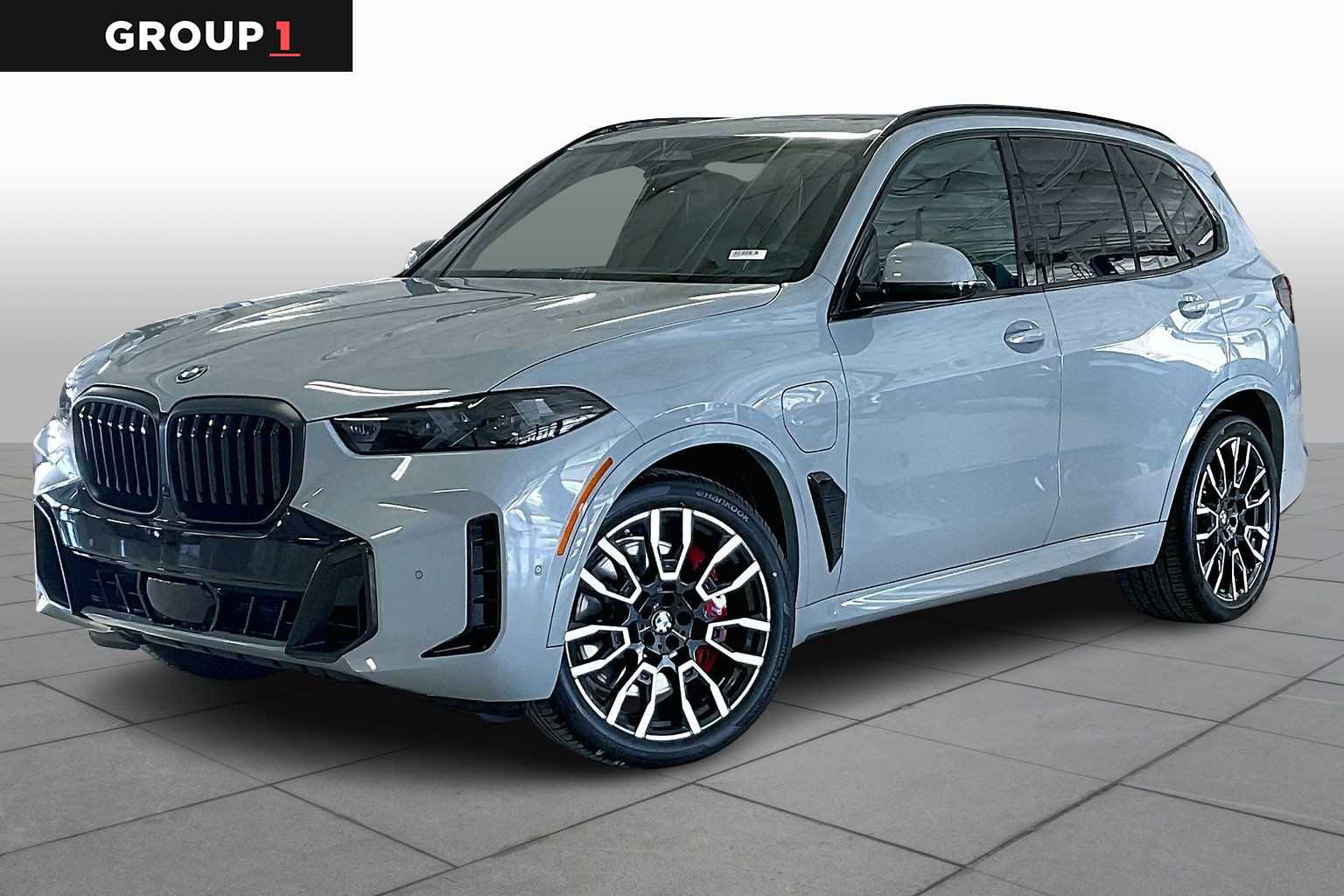 2026 BMW X5 50e's photo