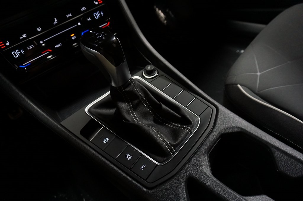 2025 Volkswagen Jetta 1.5T Sport photo 16