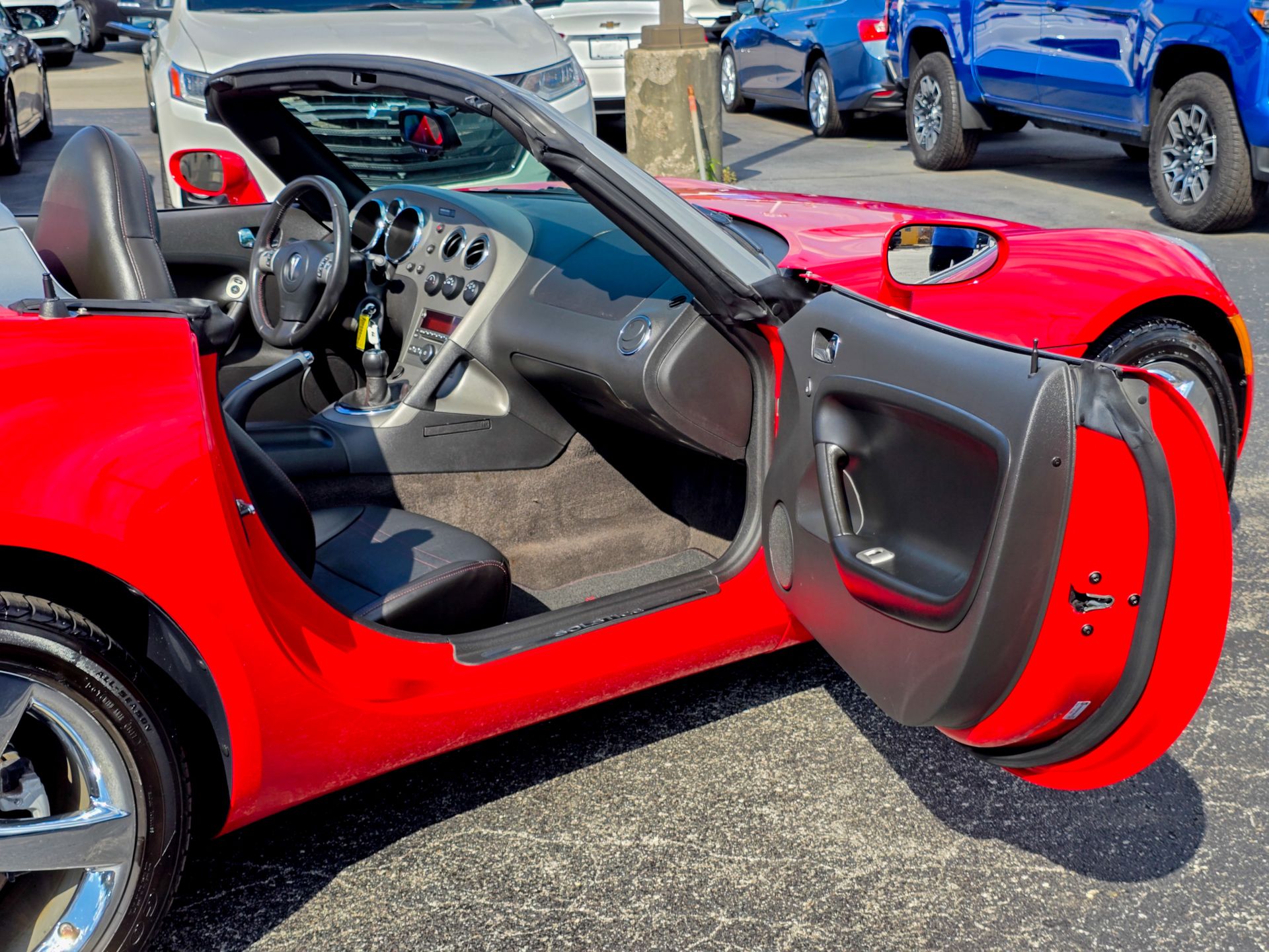 2009 Pontiac Solstice photo 32