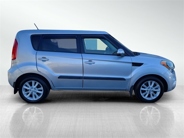 2013 Kia Soul Plus photo 2