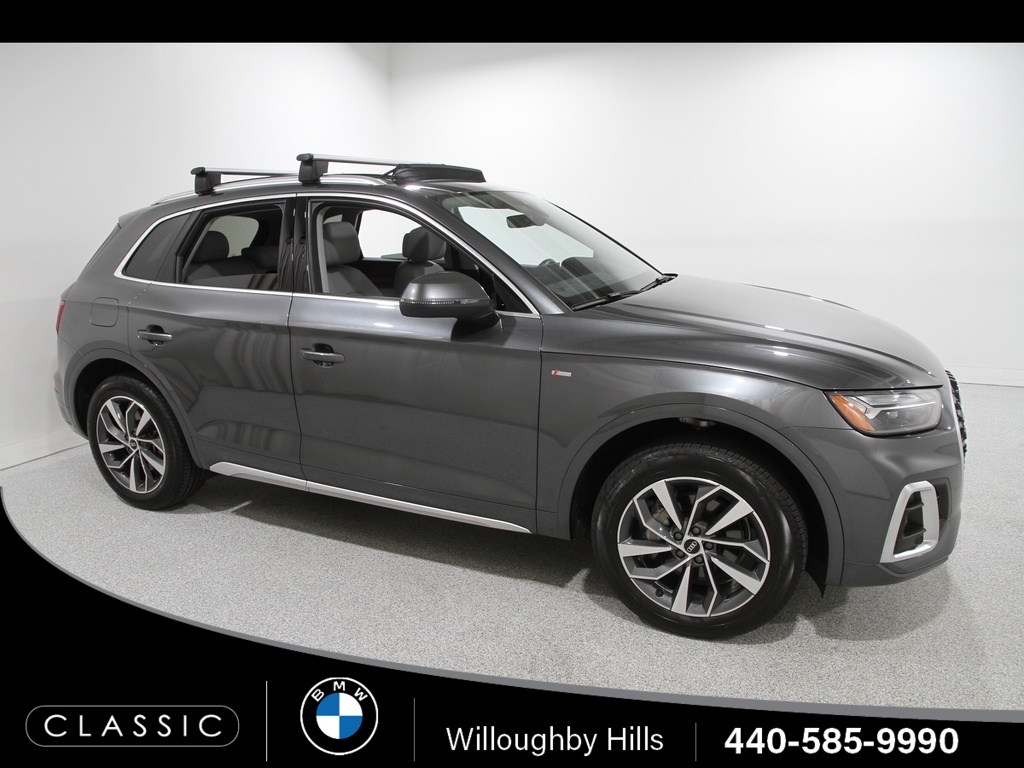 2022 Audi Q5 Premium's photo