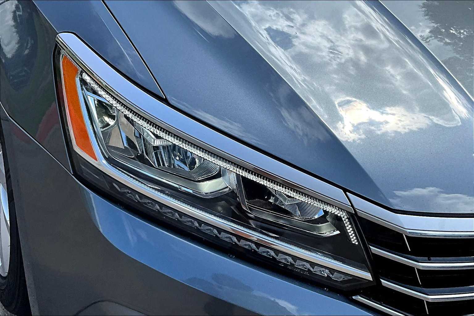 2018 Volkswagen Passat 2.0T SE photo 24