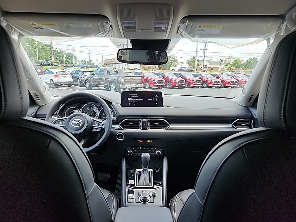 2025 Mazda CX-5 2.5 S Preferred photo 4