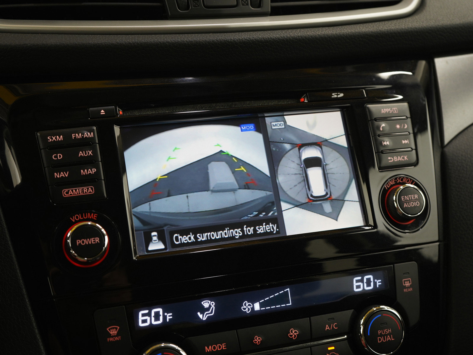 2016 Nissan Rogue SV photo 25