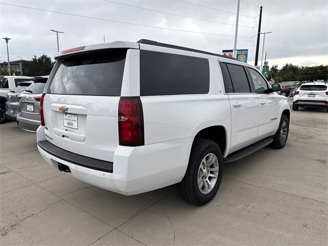 2020 Chevrolet Suburban LT photo 6