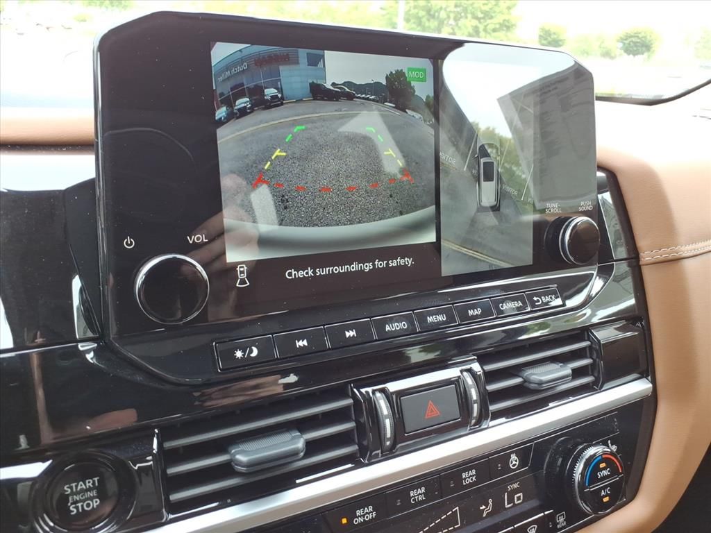 2025 Nissan Pathfinder Platinum photo 15