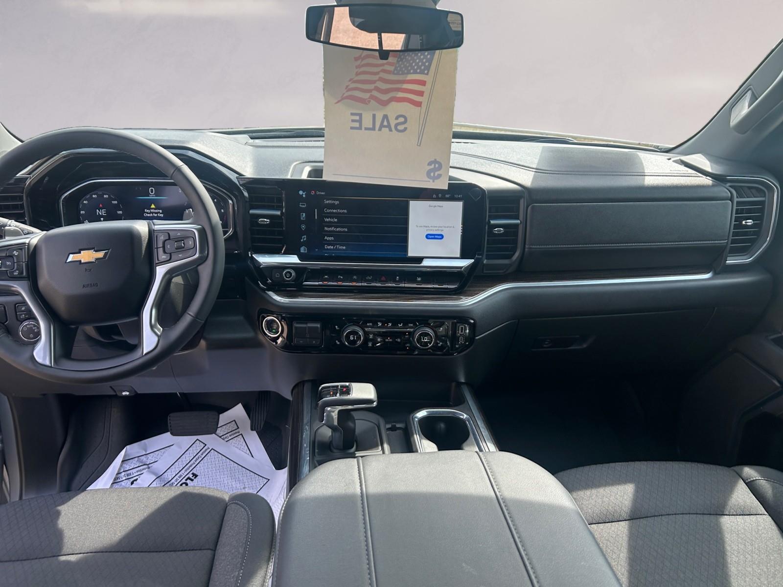 2025 Chevrolet Silverado 1500 LT photo 10