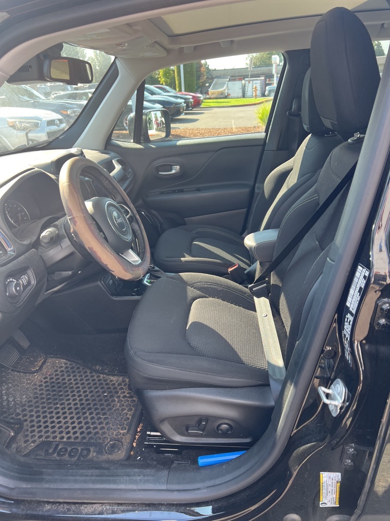 2023 Jeep Renegade Altitude photo 4