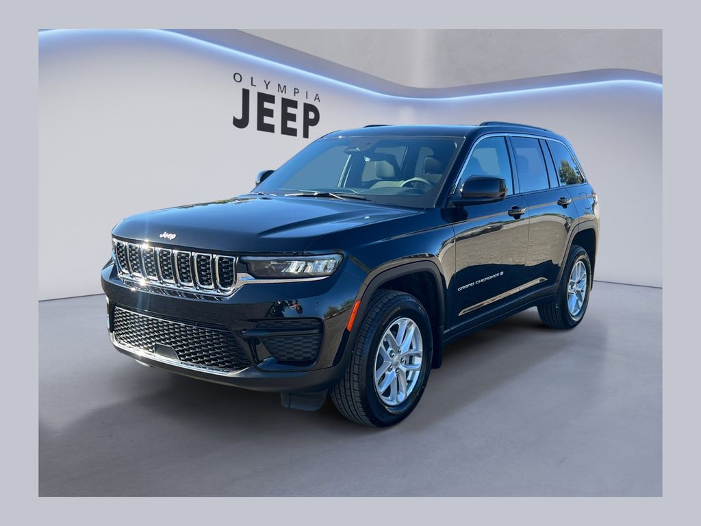 2025 Jeep Grand Cherokee Laredo's photo