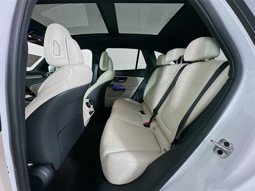 2026 Mercedes Benz GLC 300 4MATIC photo 22