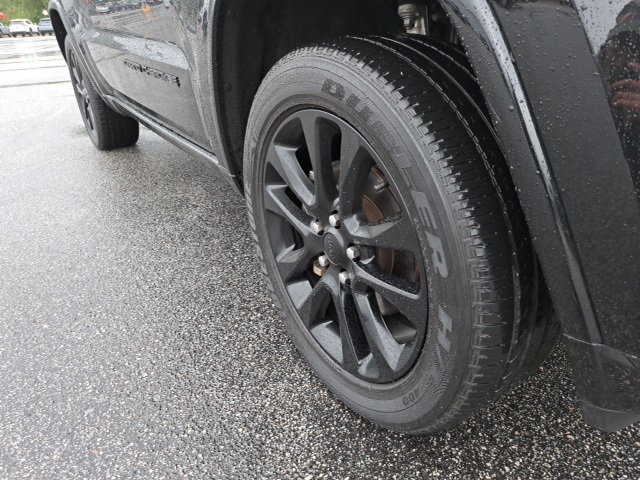 2020 Jeep Grand Cherokee Altitude photo 3
