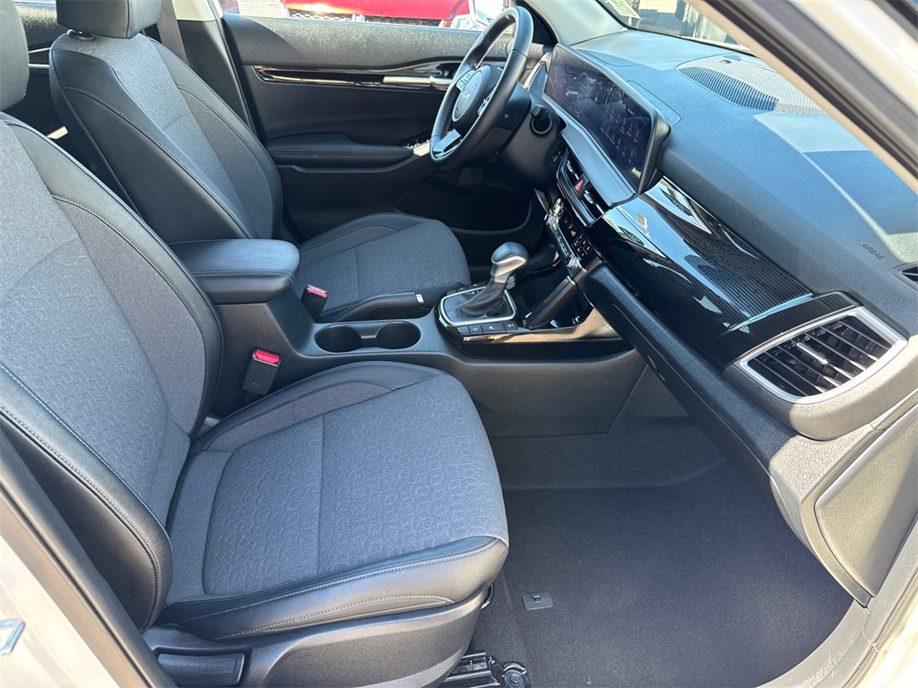 2024 Kia Seltos X-Line photo 11