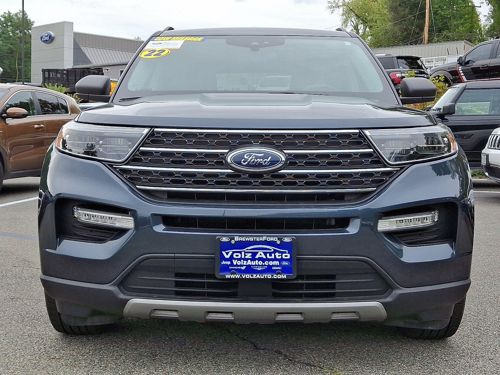 2022 Ford Explorer XLT photo 3