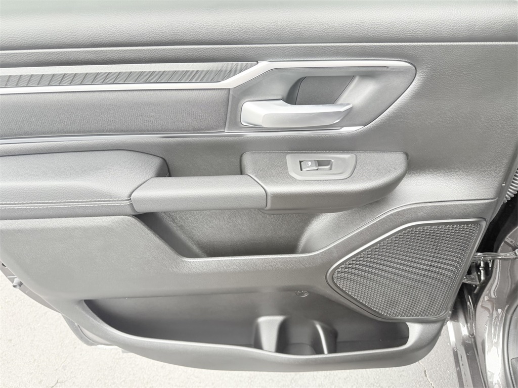 2025 Ram 1500 Big Horn photo 19