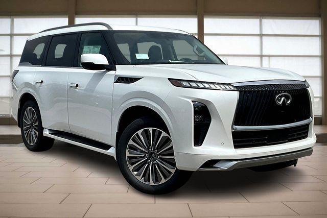 2026 Infiniti QX80 Luxe photo 12