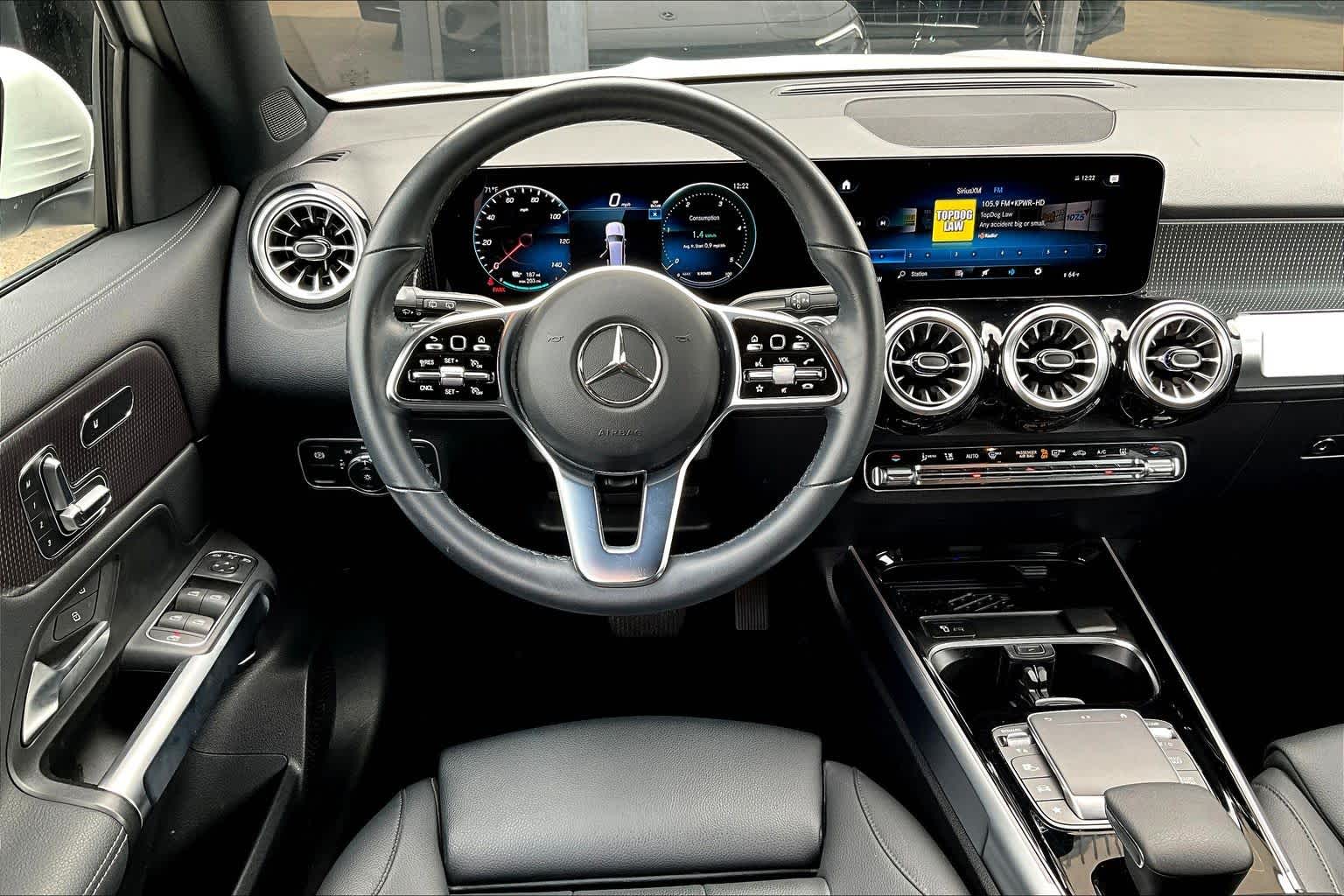 2023 Mercedes Benz EQB 300 4MATIC photo 4