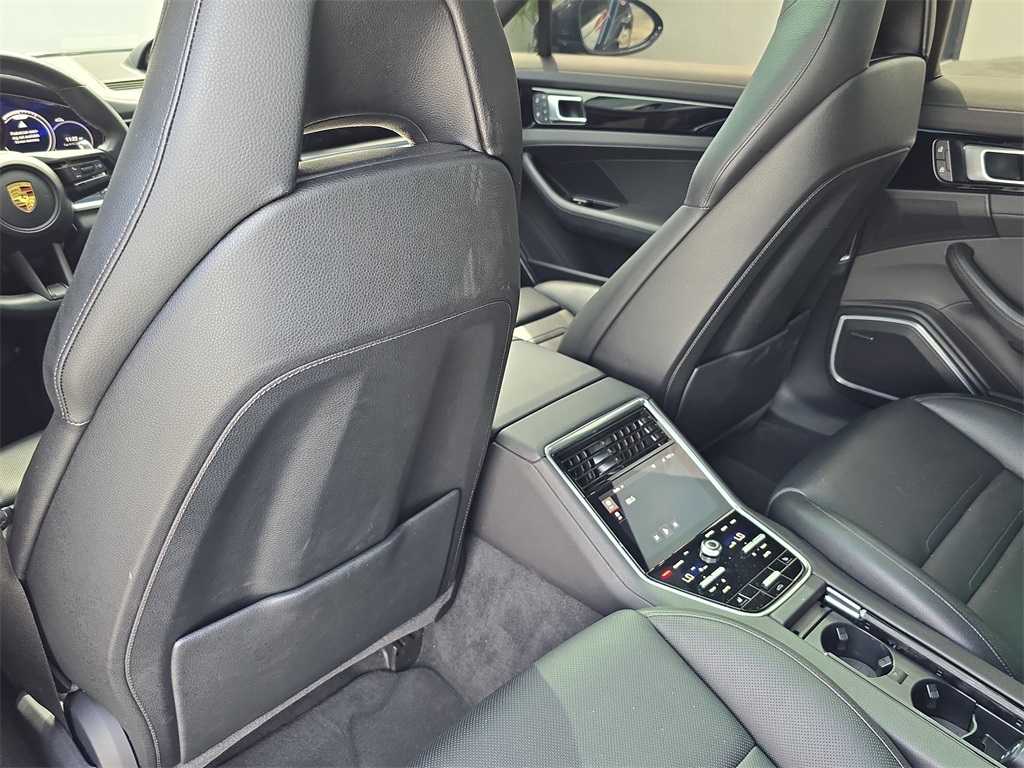 2023 Porsche Panamera Platinum photo 15