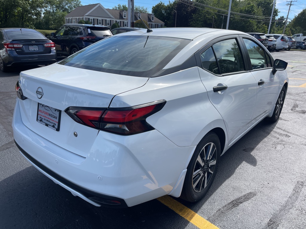 2024 Nissan Versa 1.6 S photo 4