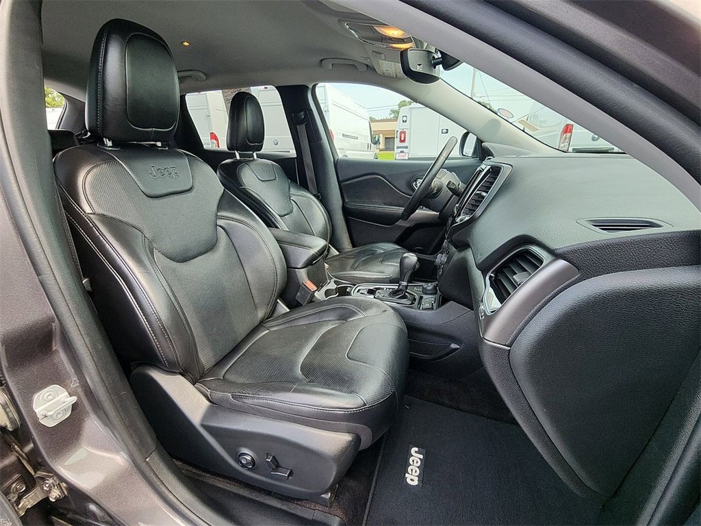 2019 Jeep Cherokee Limited photo 23