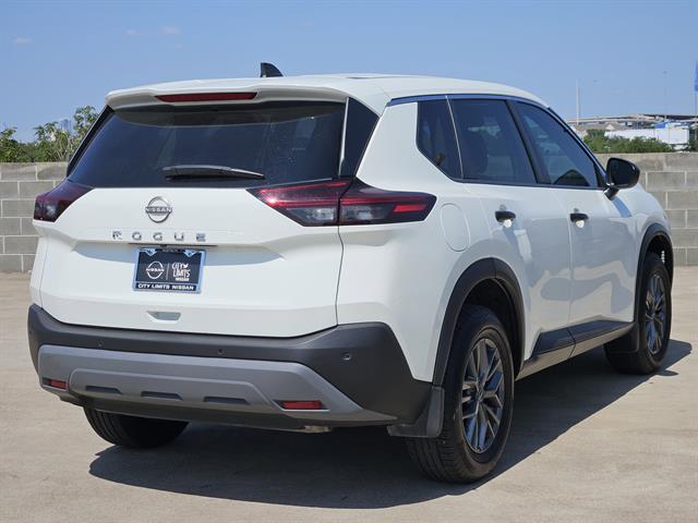 2022 Nissan Rogue S photo 3