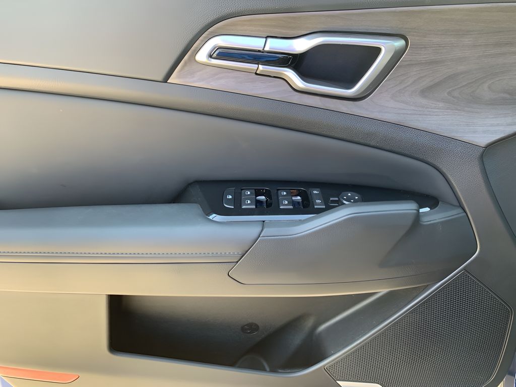 2023 Kia Sportage X-Line photo 8
