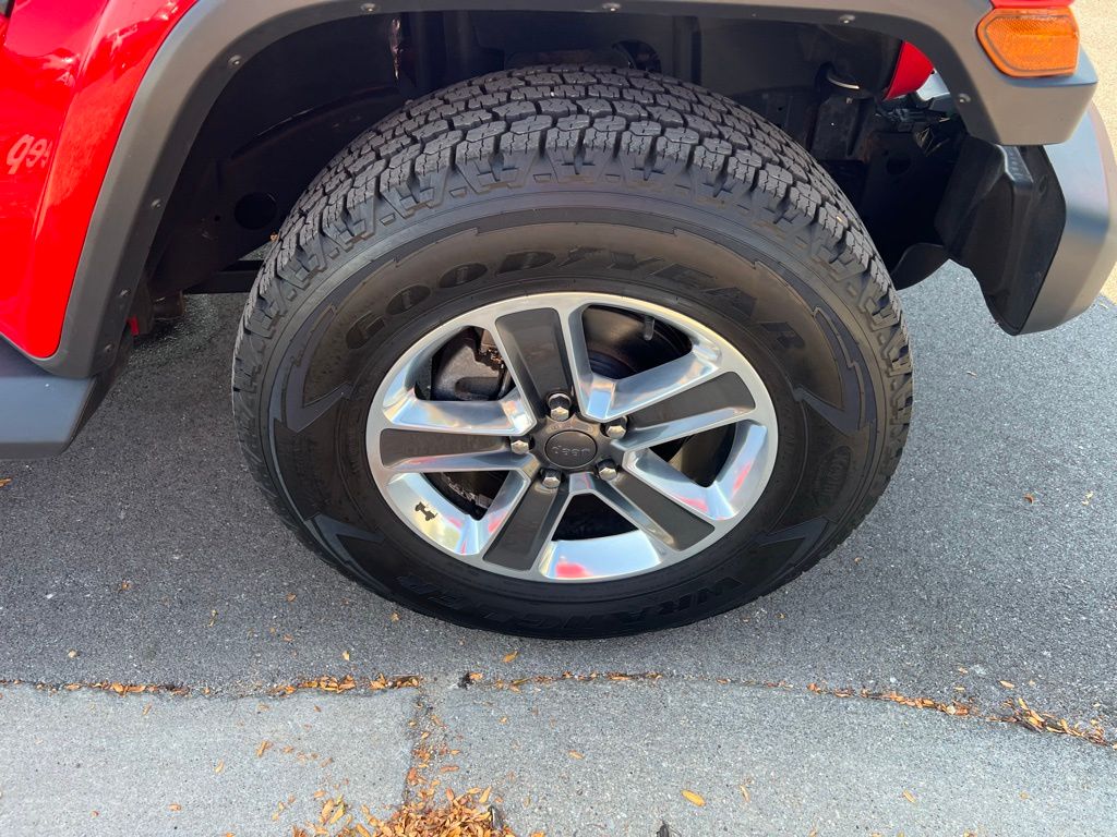 2019 Jeep Wrangler Unlimited Sahara photo 10