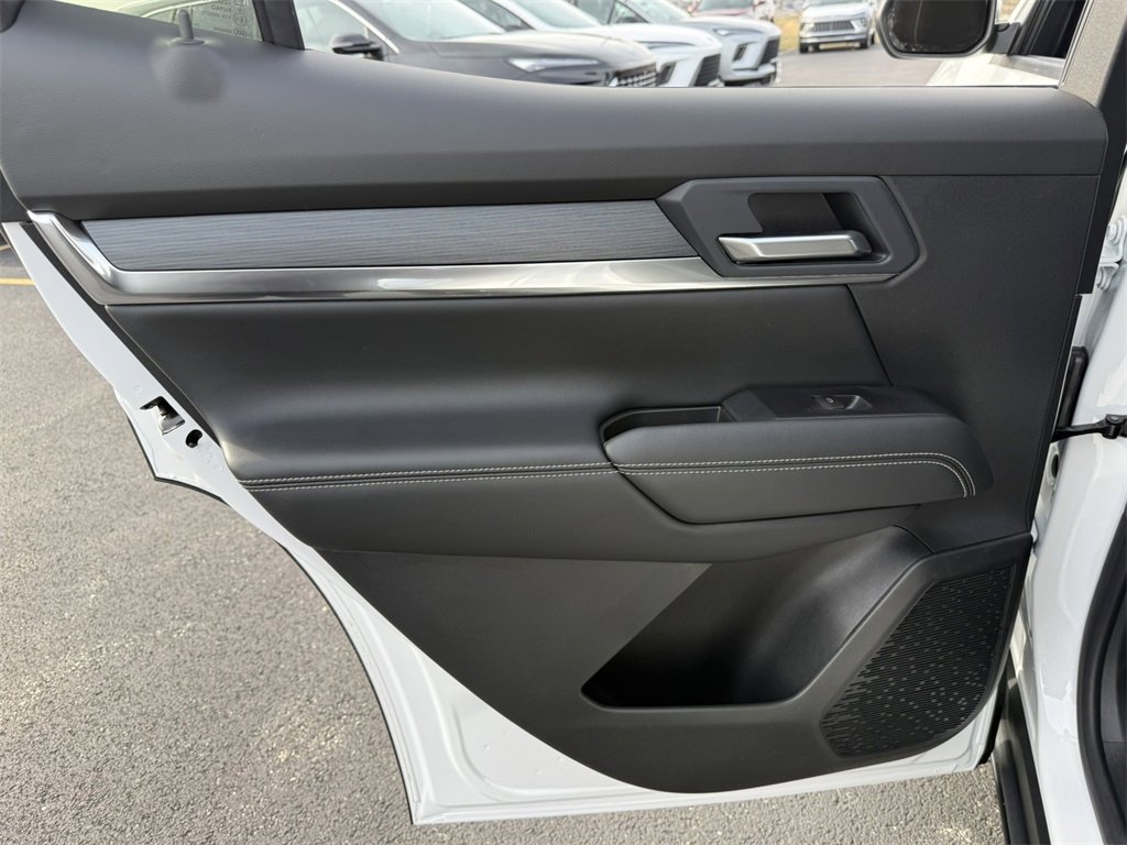 2026 GMC TERRAIN - Image 28