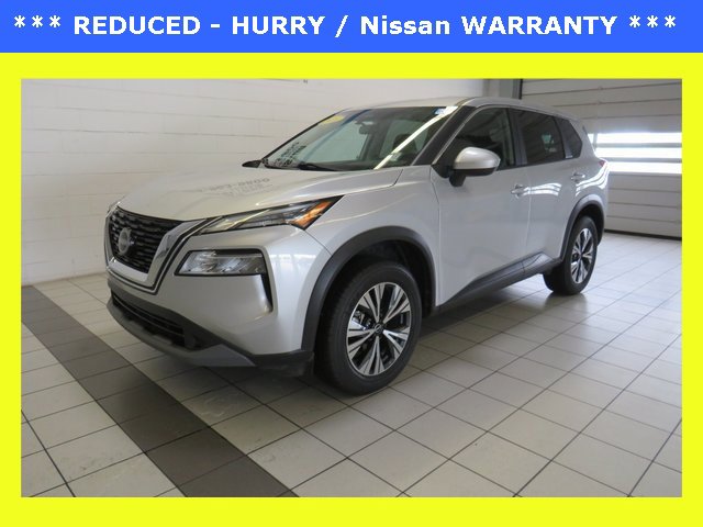 2023 Nissan Rogue SV's photo