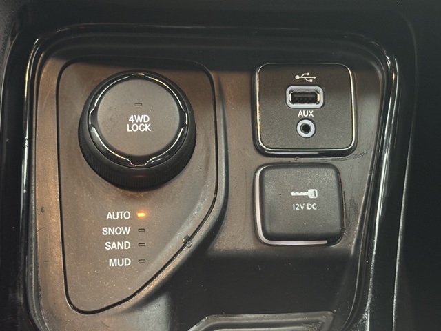 2017 Jeep Compass Limited photo 24