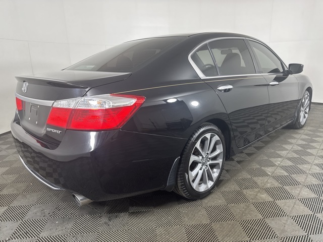 2015 Honda Accord Sport photo 3