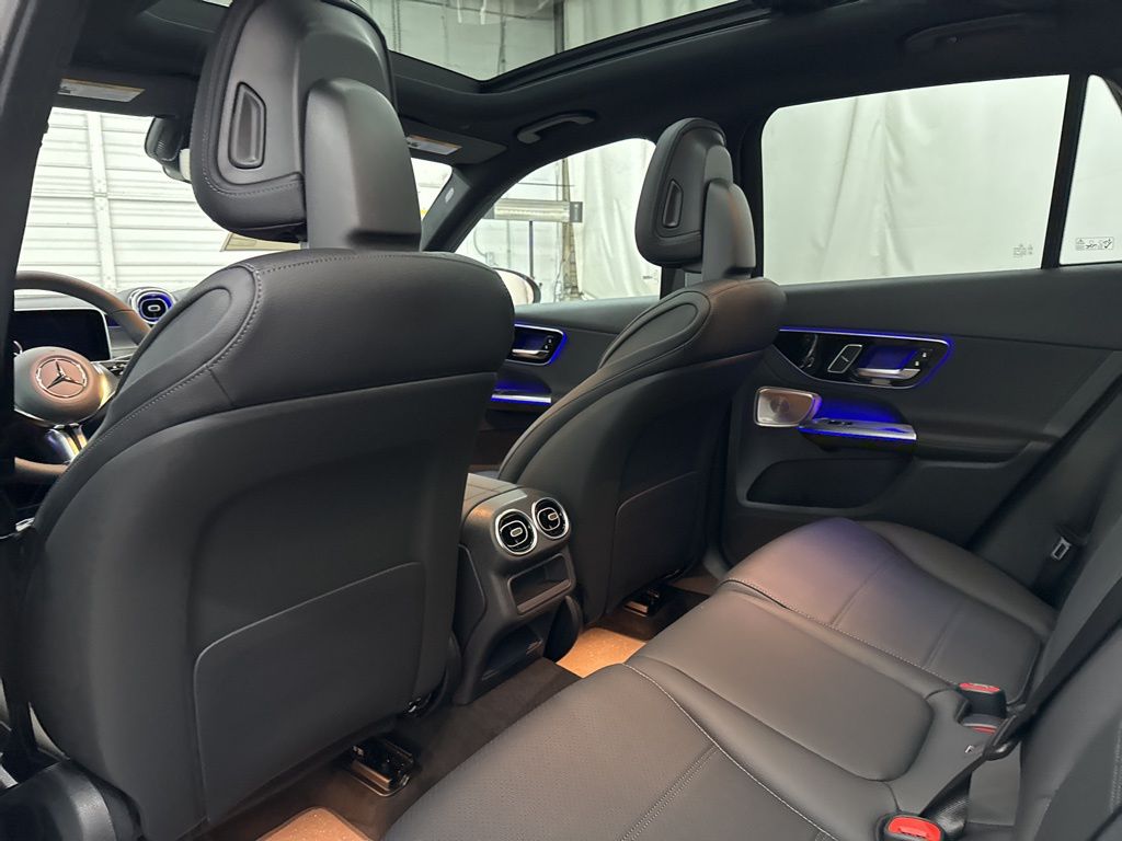2026 Mercedes Benz GLC 300 photo 15