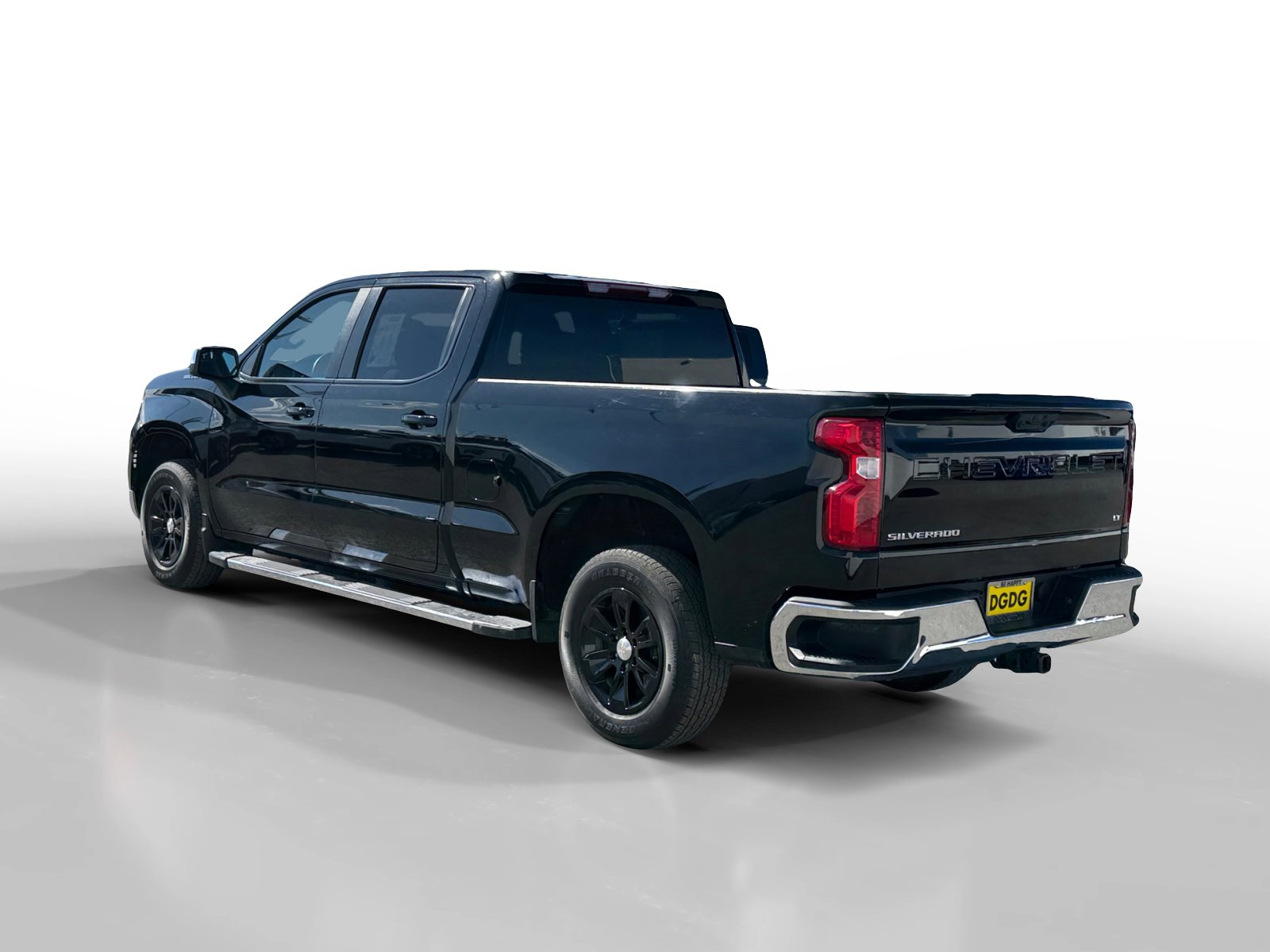 2024 Chevrolet Silverado 1500 LT photo 3