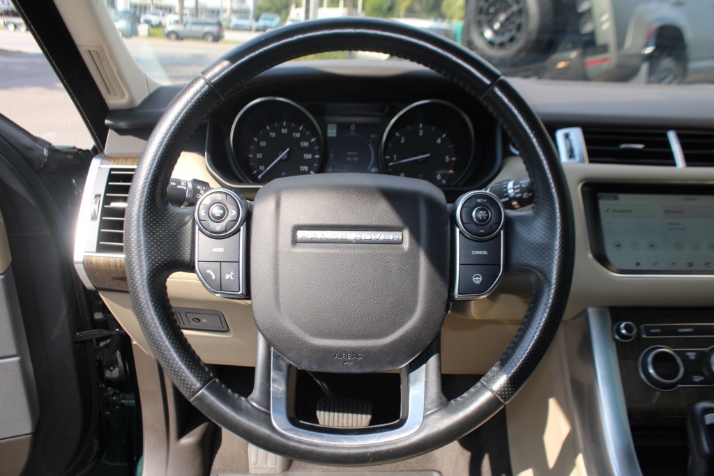 2017 Land Rover Range Rover Sport HSE photo 16