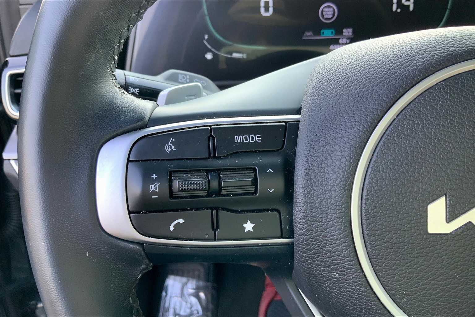 2023 Kia Sportage Hybrid EX photo 18