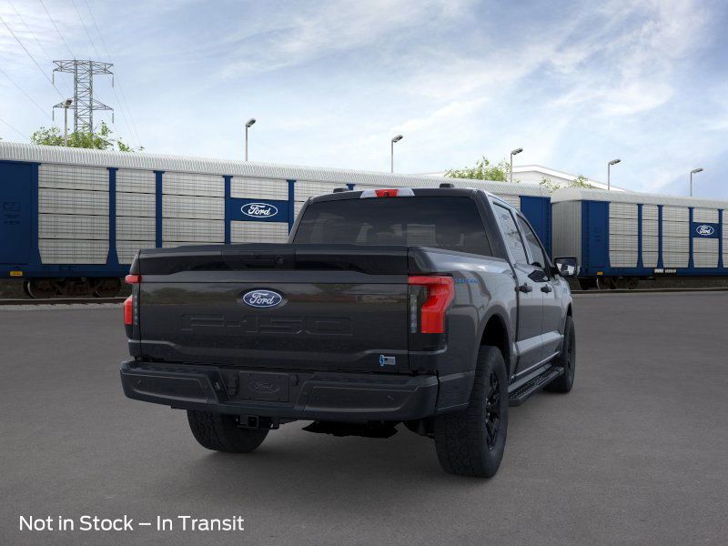 2025 Ford F-150 Lightning XLT photo 9