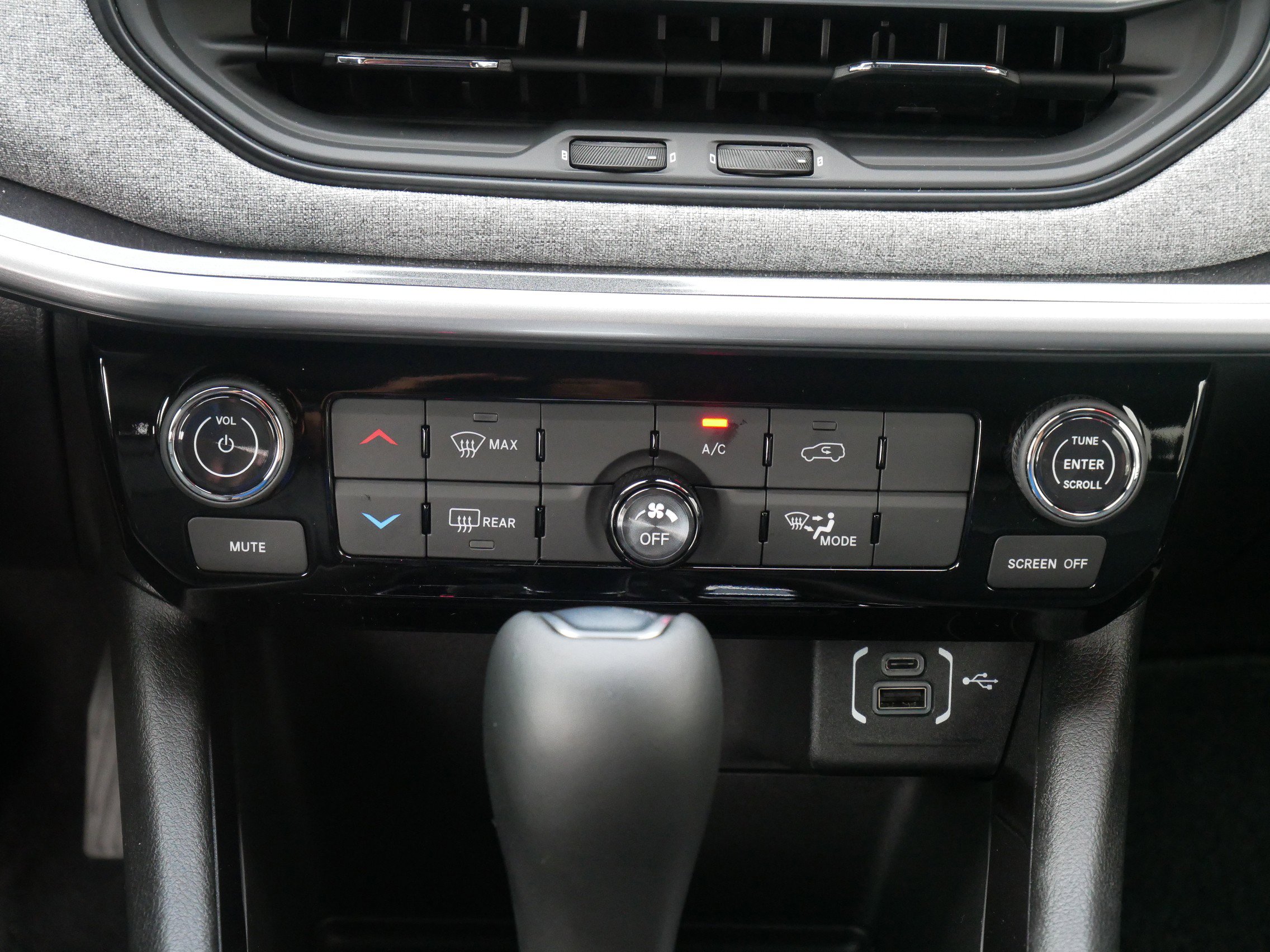 2025 Jeep Compass Latitude photo 10