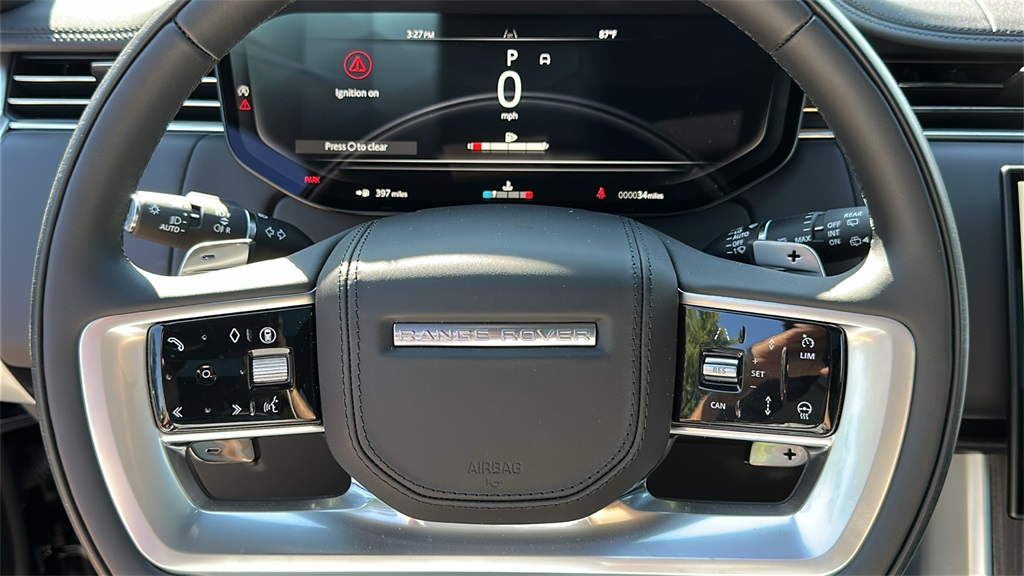 2025 Land Rover Range Rover SE photo 11