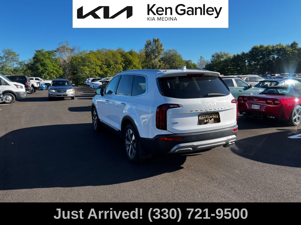2022 Kia Telluride S photo 4