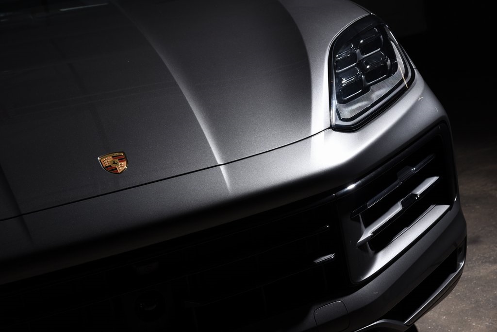 2025 Porsche Cayenne E-Hybrid photo 10