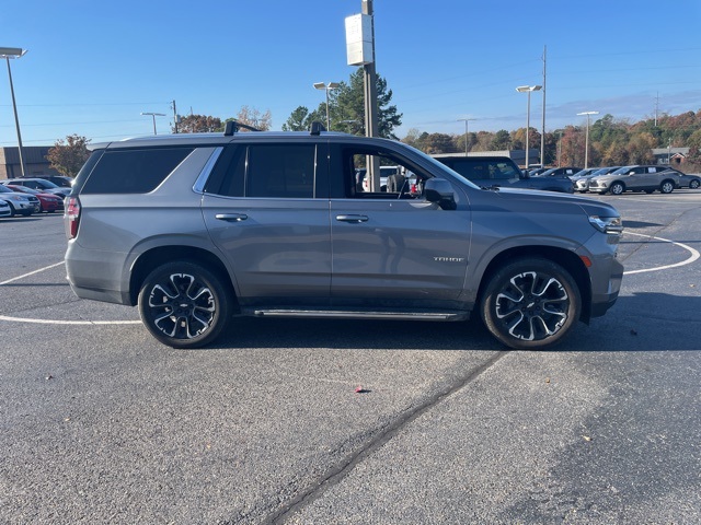 2022 Chevrolet Tahoe LS photo 2