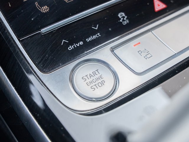 2019 Audi A8 L 55 photo 29