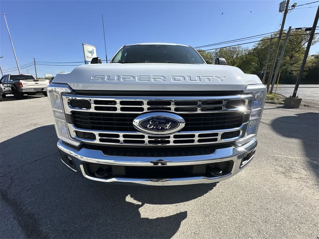 2025 Ford F-350 XLT photo 38