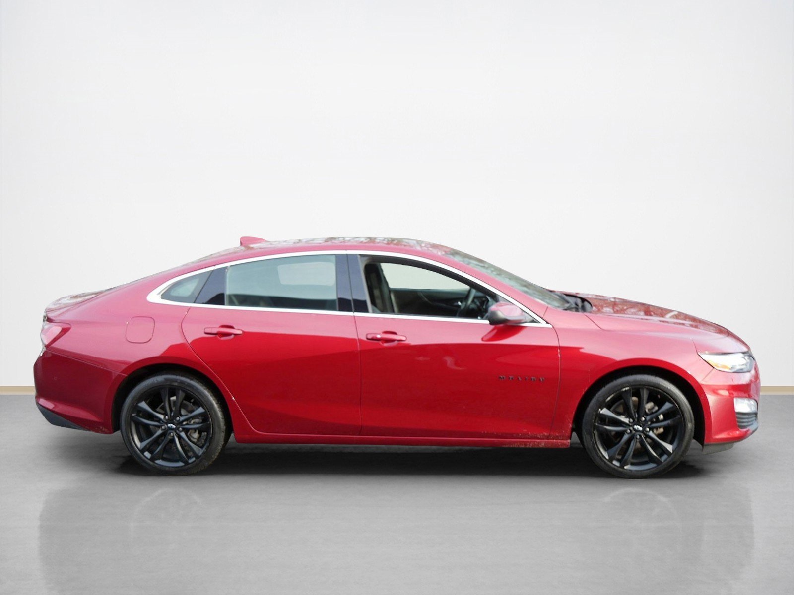 Used 2023 Chevrolet Malibu 2LT with VIN 1G1ZE5ST3PF135065 for sale in Maplewood, Minnesota