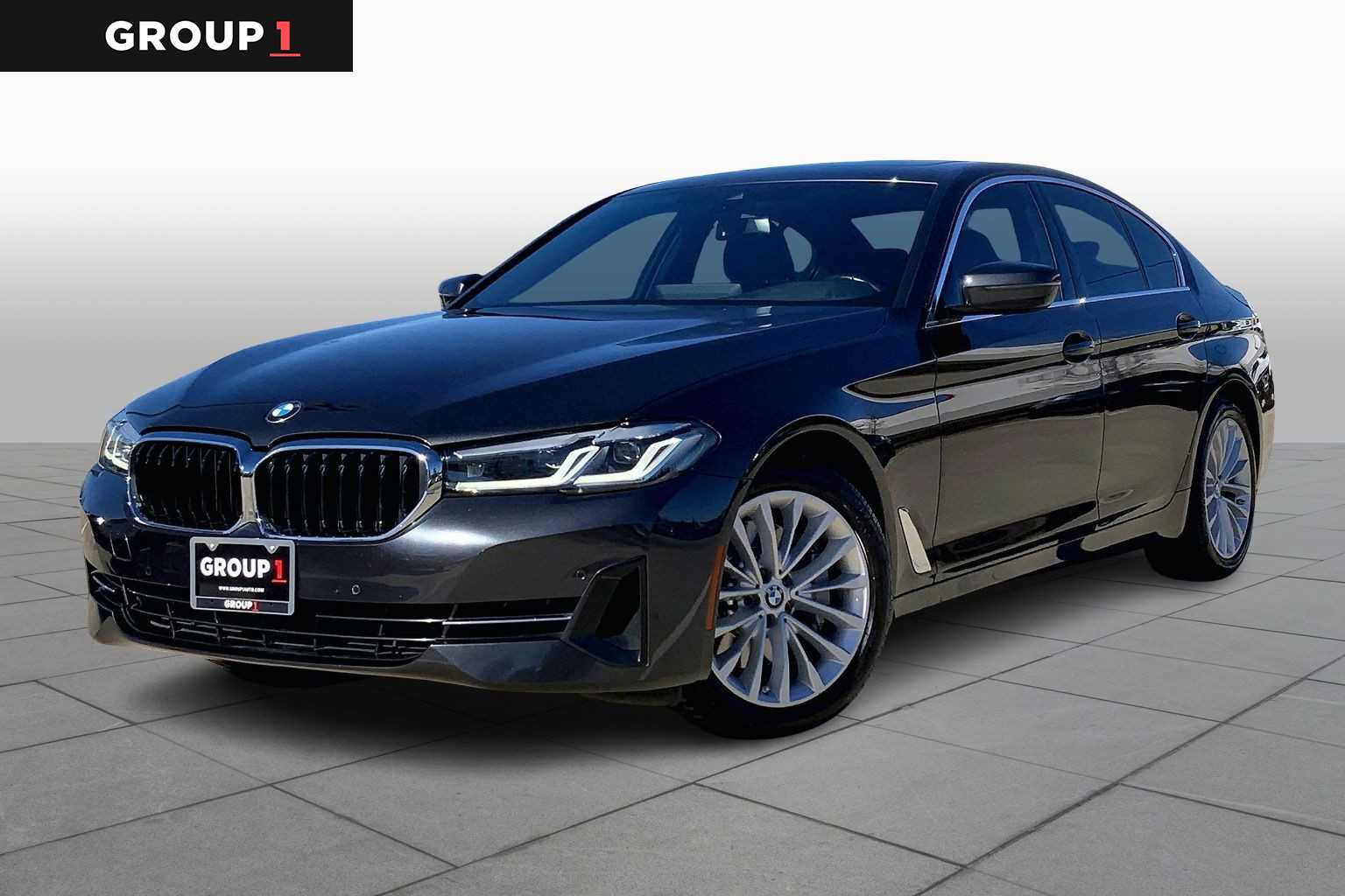 2022 BMW 5 Series 530i's photo