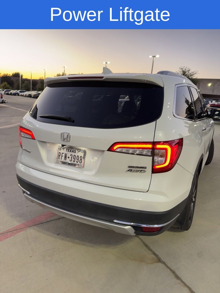 2022 Honda Pilot Touring photo 3