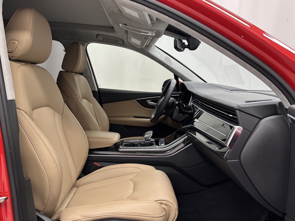 2022 Audi Q7 55 Prestige photo 18