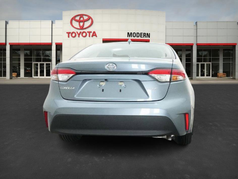 2026 Toyota Corolla LE photo 17